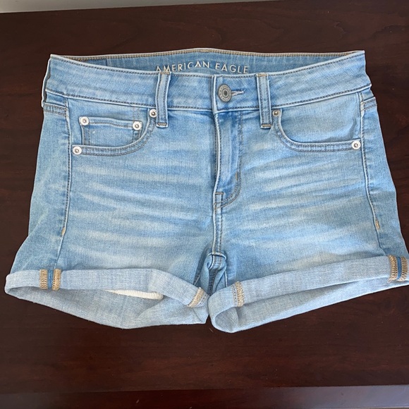 light wash american eagle shorts size 4 - Picture 1 of 3